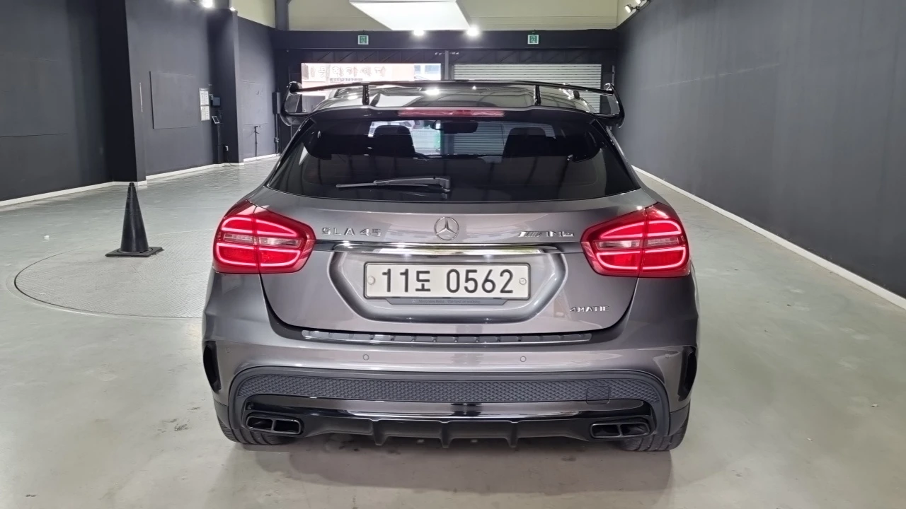 Mercedes-Benz GLA X156 Gla45 Amg 4Matic, снимка 4 - Автомобили и джипове - 56323651