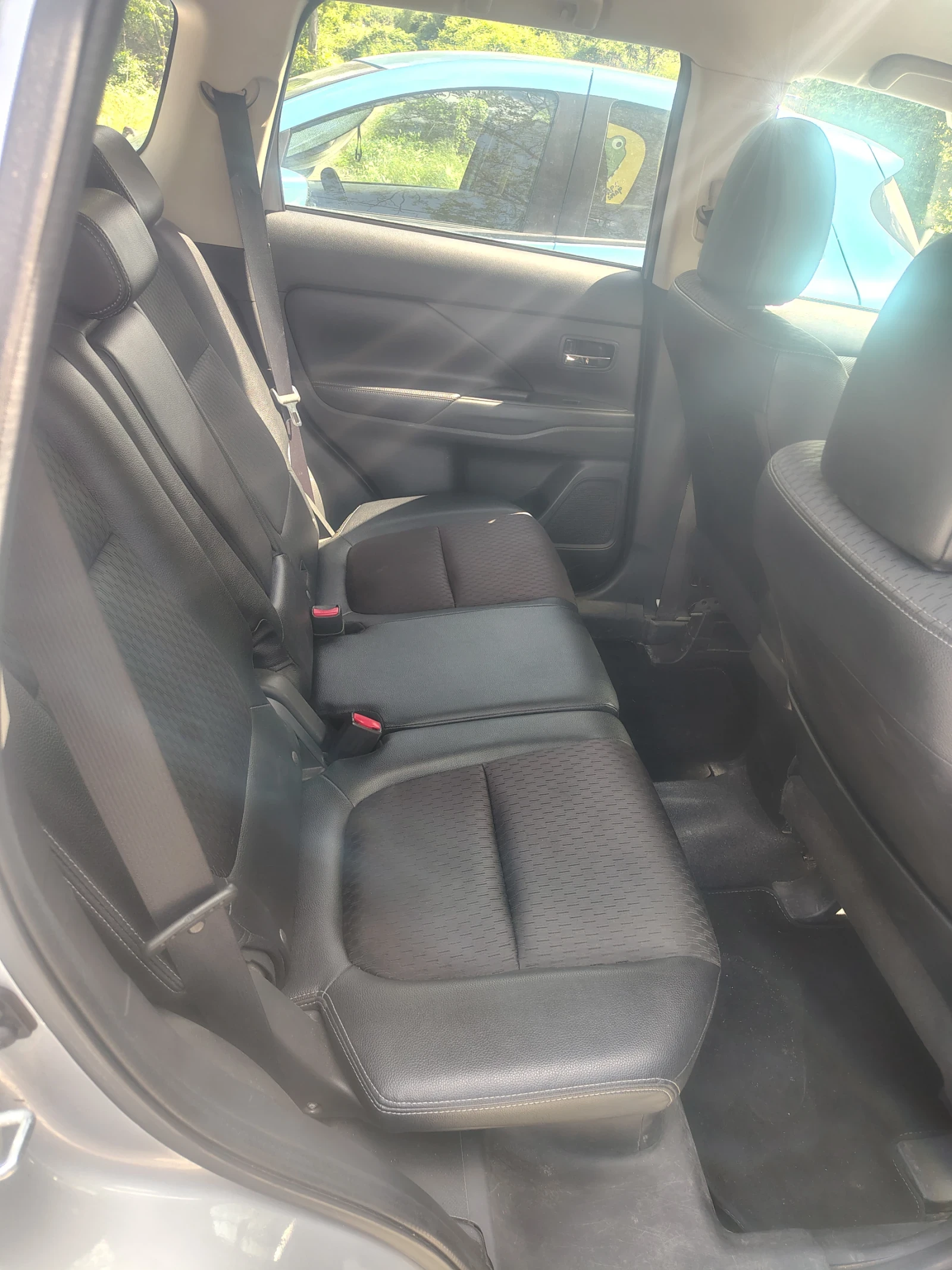 Mitsubishi Outlander 2.0 ������ 4�4 ������� | Mobile.bg � ����������� 10