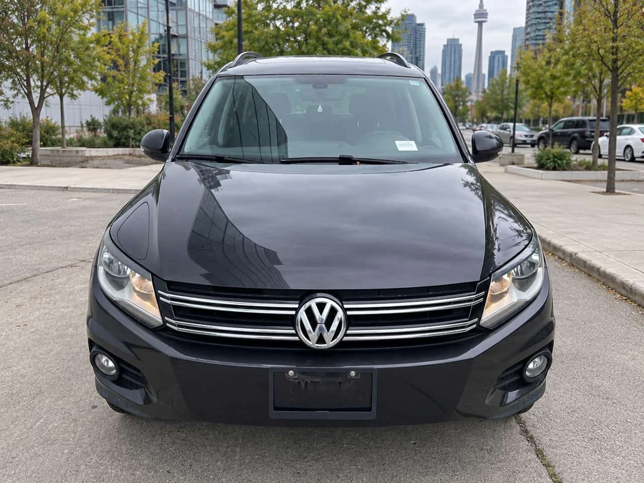 VW Tiguan * 2.0 TSI Low KM | Comfortline | Nav | Backup Cam  | Mobile.bg � ����������� 2
