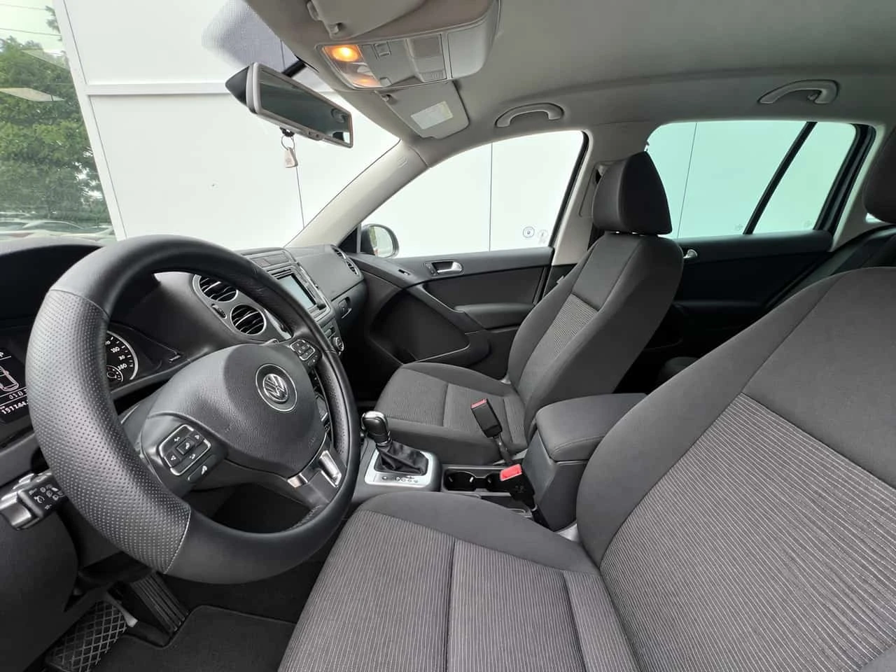 VW Tiguan * 2.0 TSI Low KM | Comfortline | Nav | Backup Cam  | Mobile.bg � ����������� 11