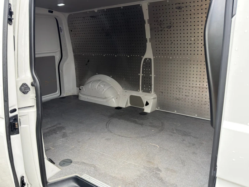 VW Transporter VW Transporter Kasten L TDI BMT 7.8 m3, снимка 13 - Бусове и автобуси - 53328095