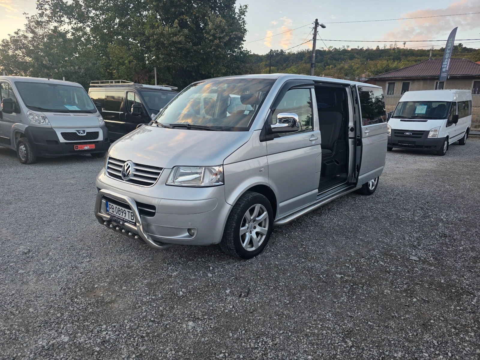 VW Transporter 2.5tdi, снимка 11 - Бусове и автобуси - 56380941