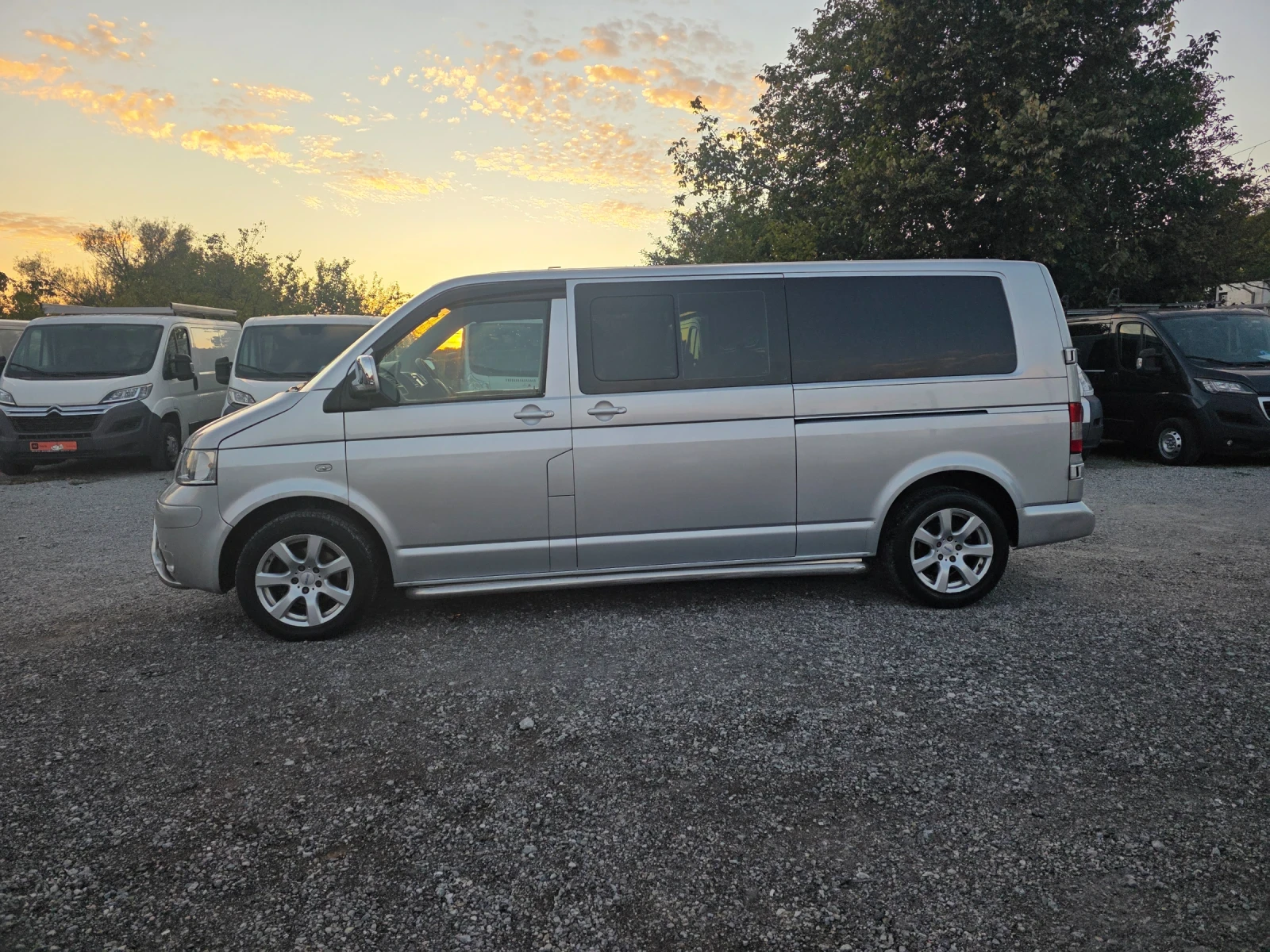 VW Transporter 2.5tdi, снимка 3 - Бусове и автобуси - 56380941