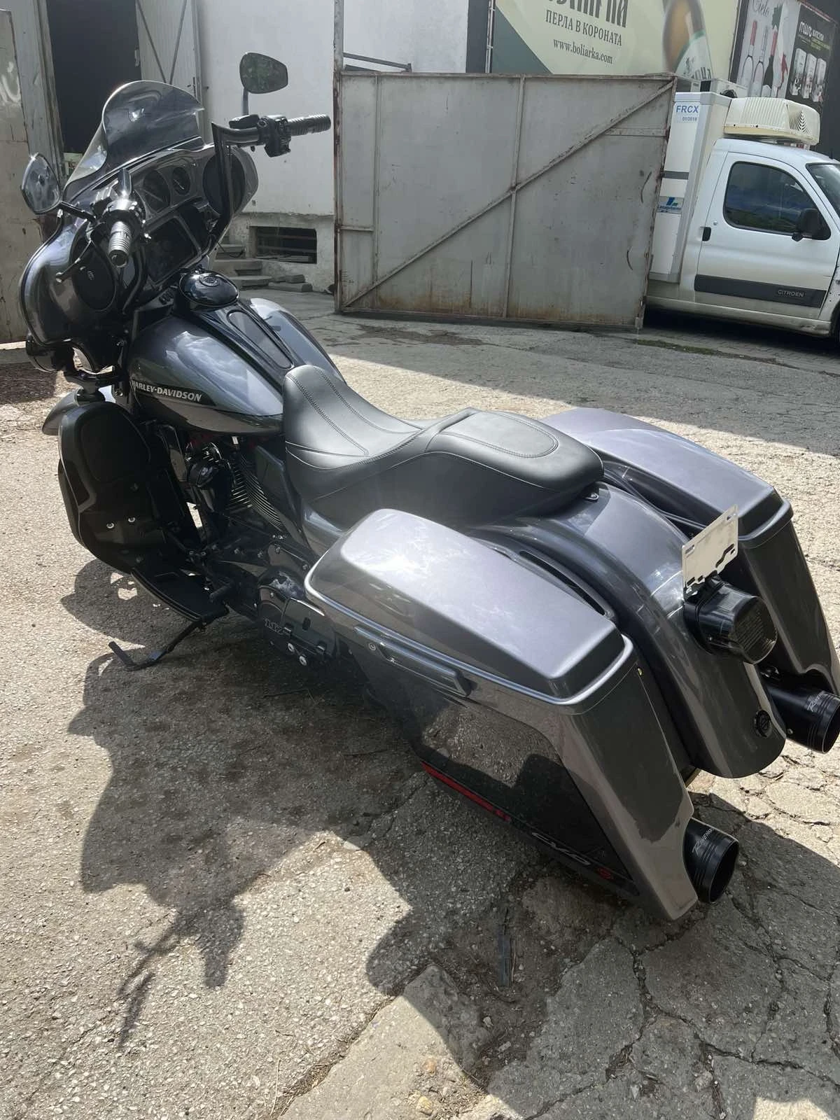 Harley-Davidson Electra Glide Classic Harley-Davidson CVO Electra Glide Ultra Limited - изображение 3