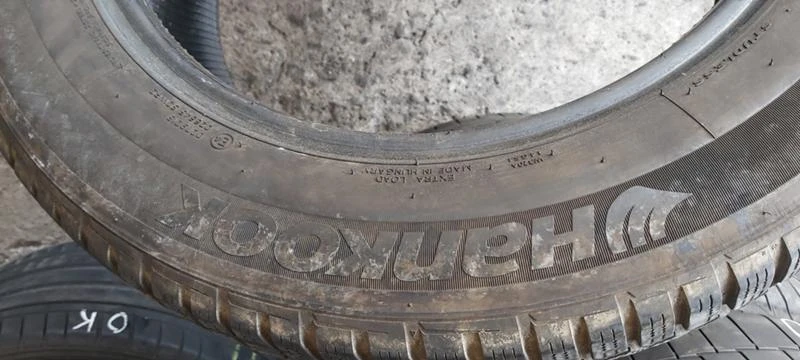 Гуми Зимни 235/60R18, снимка 5 - Гуми и джанти - 29866118