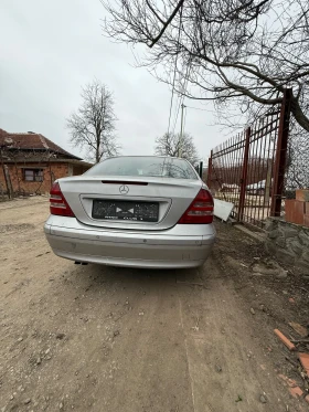 Mercedes-Benz C 200, снимка 4