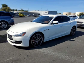 ������ Maserati Ghibli
