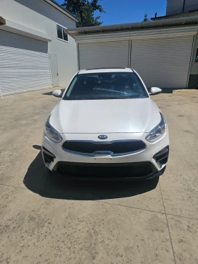 ������ Kia Forte