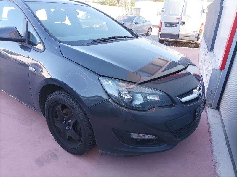 Opel Astra 1.4-140КС/ НА ЧАСТИ , снимка 4 - Автомобили и джипове - 46205762