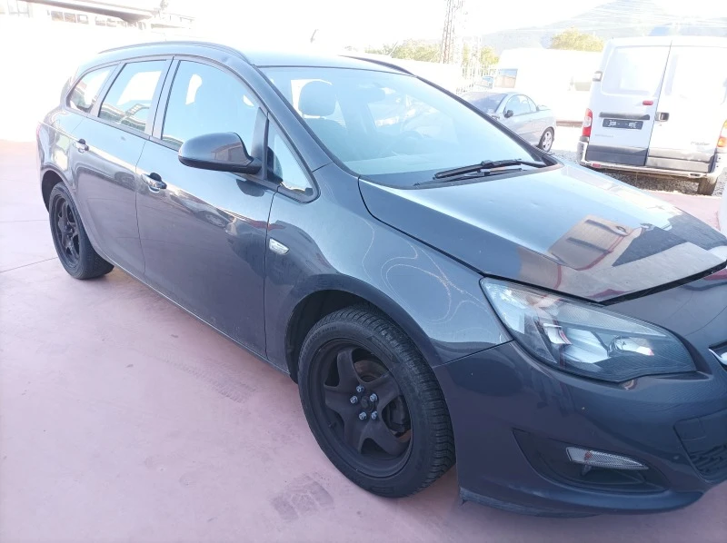 Opel Astra 1.4-140КС/ НА ЧАСТИ , снимка 5 - Автомобили и джипове - 46205762