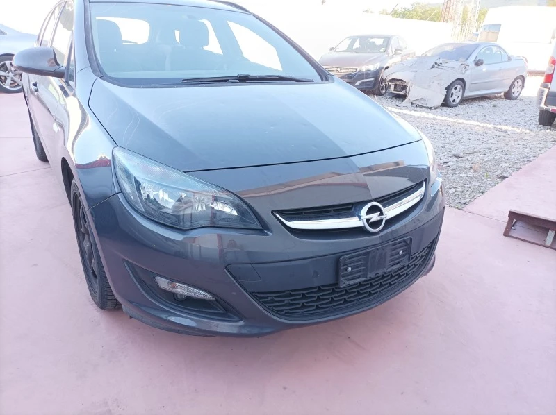 Opel Astra 1.4-140КС/ НА ЧАСТИ , снимка 3 - Автомобили и джипове - 46205762