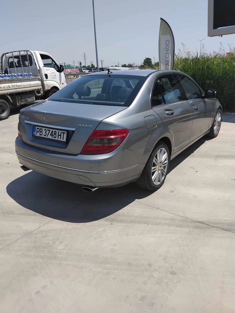 Mercedes-Benz C 320, снимка 5 - Автомобили и джипове - 47227127