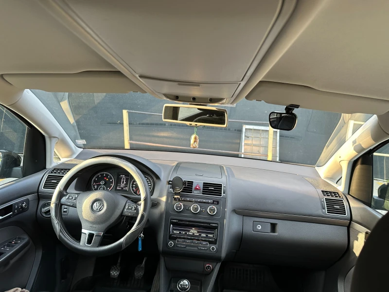 VW Touran 1.4 Метан, снимка 6 - Автомобили и джипове - 47883431