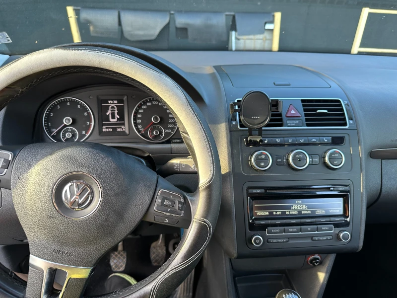 VW Touran 1.4 Метан, снимка 11 - Автомобили и джипове - 47883431