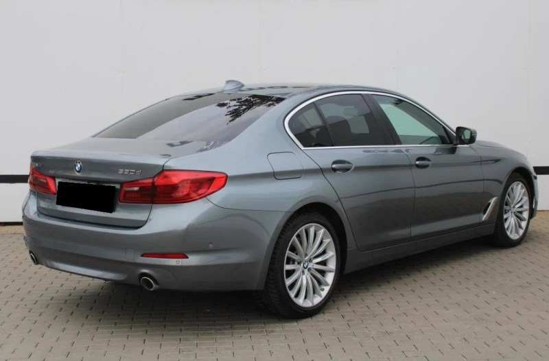 BMW 530 d xDrive, снимка 6 - Автомобили и джипове - 47910690