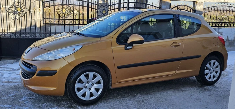 Peugeot 207 1.4 МНОГО  ЗАПАЗЕН euro 4, снимка 4 - Автомобили и джипове - 48567100