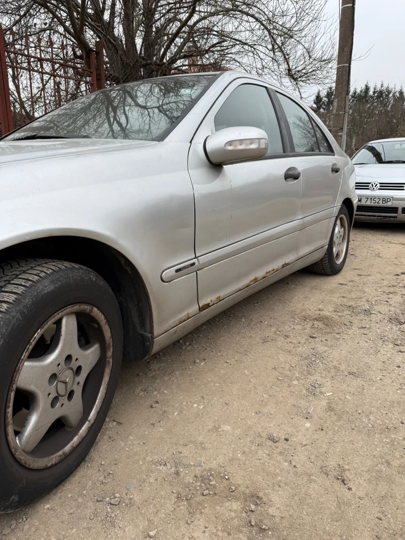 Mercedes-Benz C 200, снимка 2 - Автомобили и джипове - 49037141