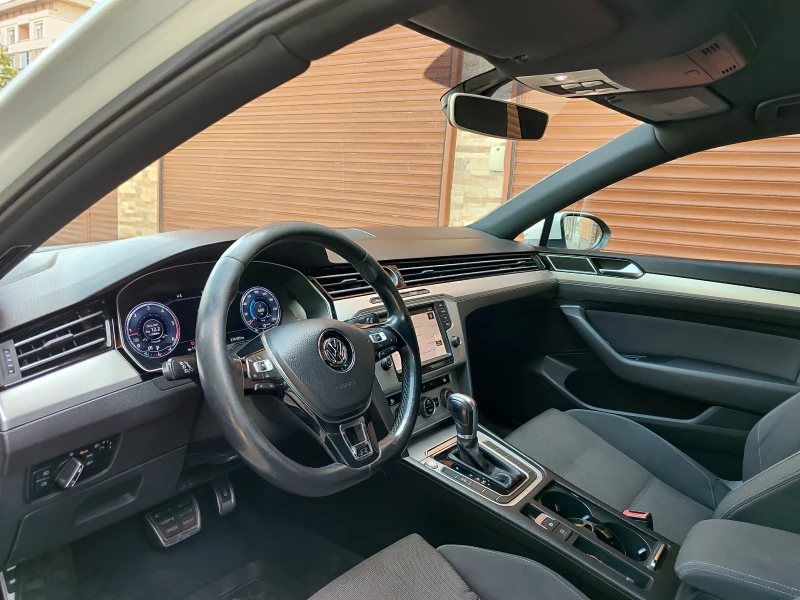 VW Passat 2.0tdi R Line  150hp, снимка 4 - Автомобили и джипове - 50404107
