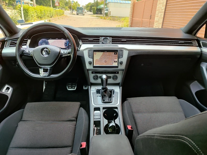 VW Passat 2.0tdi R Line  150hp, снимка 10 - Автомобили и джипове - 50404107