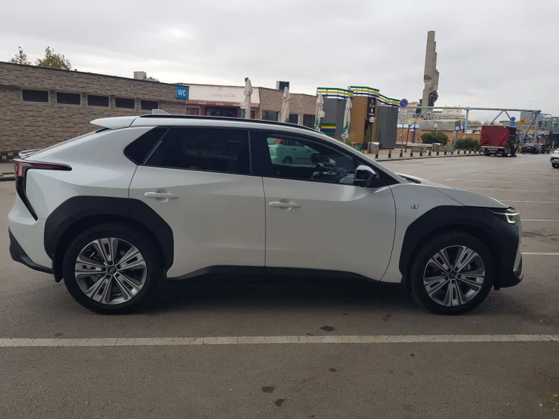 Subaru Solterra PREMIUM AWD , снимка 5 - Автомобили и джипове - 52419155