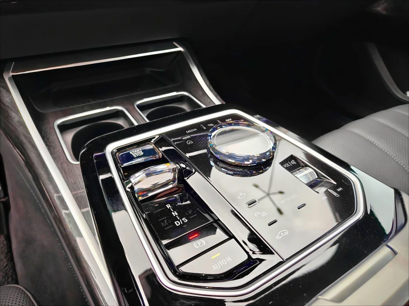 BMW 750 Mansory, снимка 10 - Автомобили и джипове - 52594596