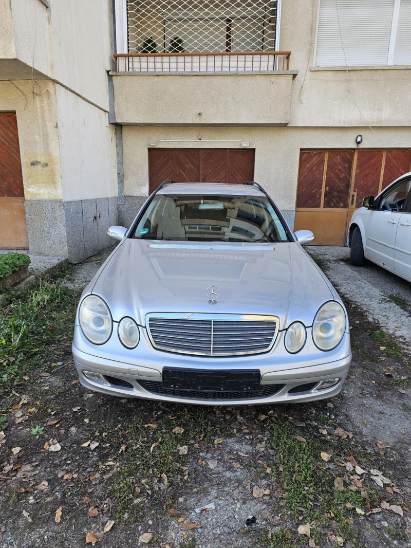 Mercedes-Benz E 200 E 200 Compressor Автомат, снимка 2 - Автомобили и джипове - 52742362