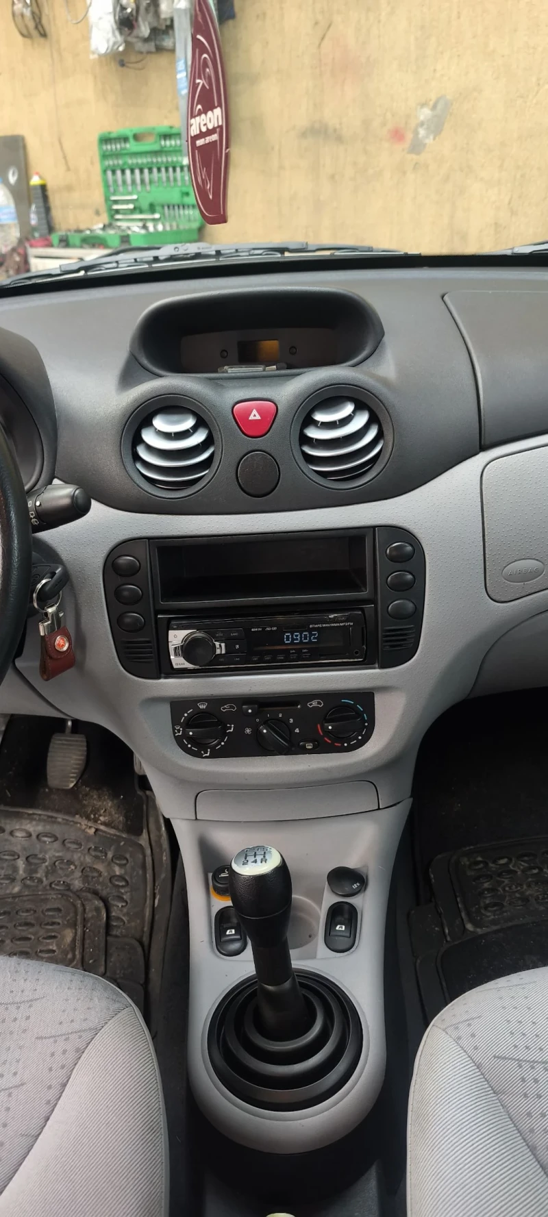 Citroen C3 1.4 бензин , снимка 12 - Автомобили и джипове - 53427218