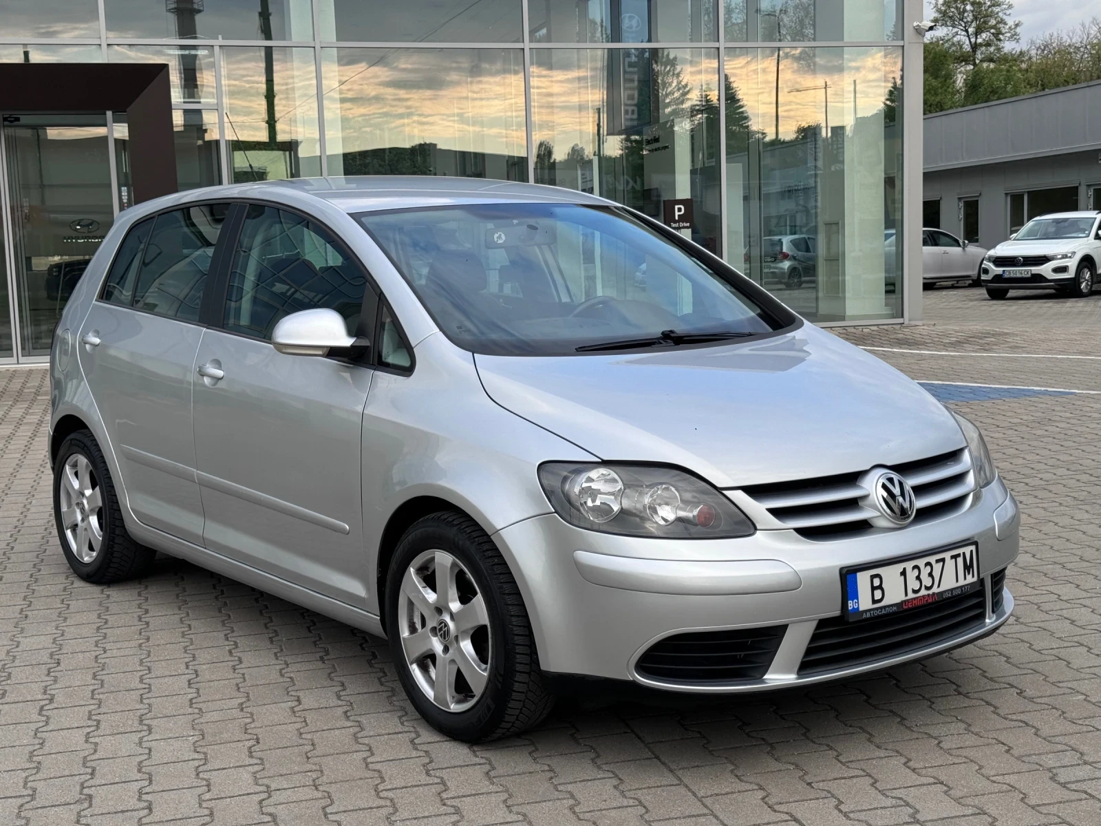 VW Golf Plus Automatic(DSG) 1.4TSI/КОЖЕН САЛОН/ - изображение 2