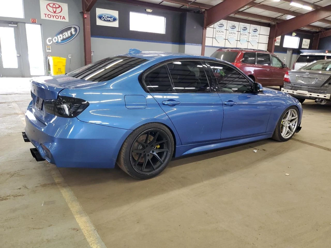 BMW 335  - изображение 4
