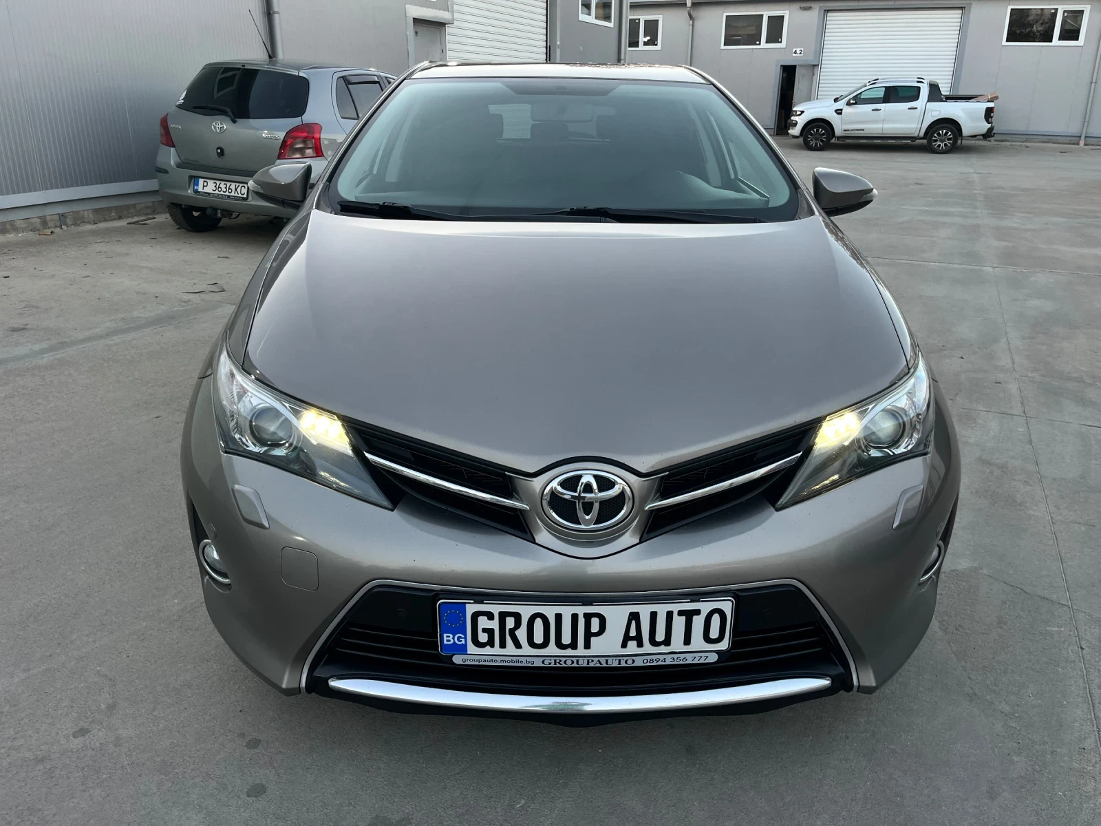 Toyota Auris 1, 6i-132к.с/F1/АВТОМАТИК/КАМЕРА/НАВИГАЦИЯ/ТОП !!! - изображение 2