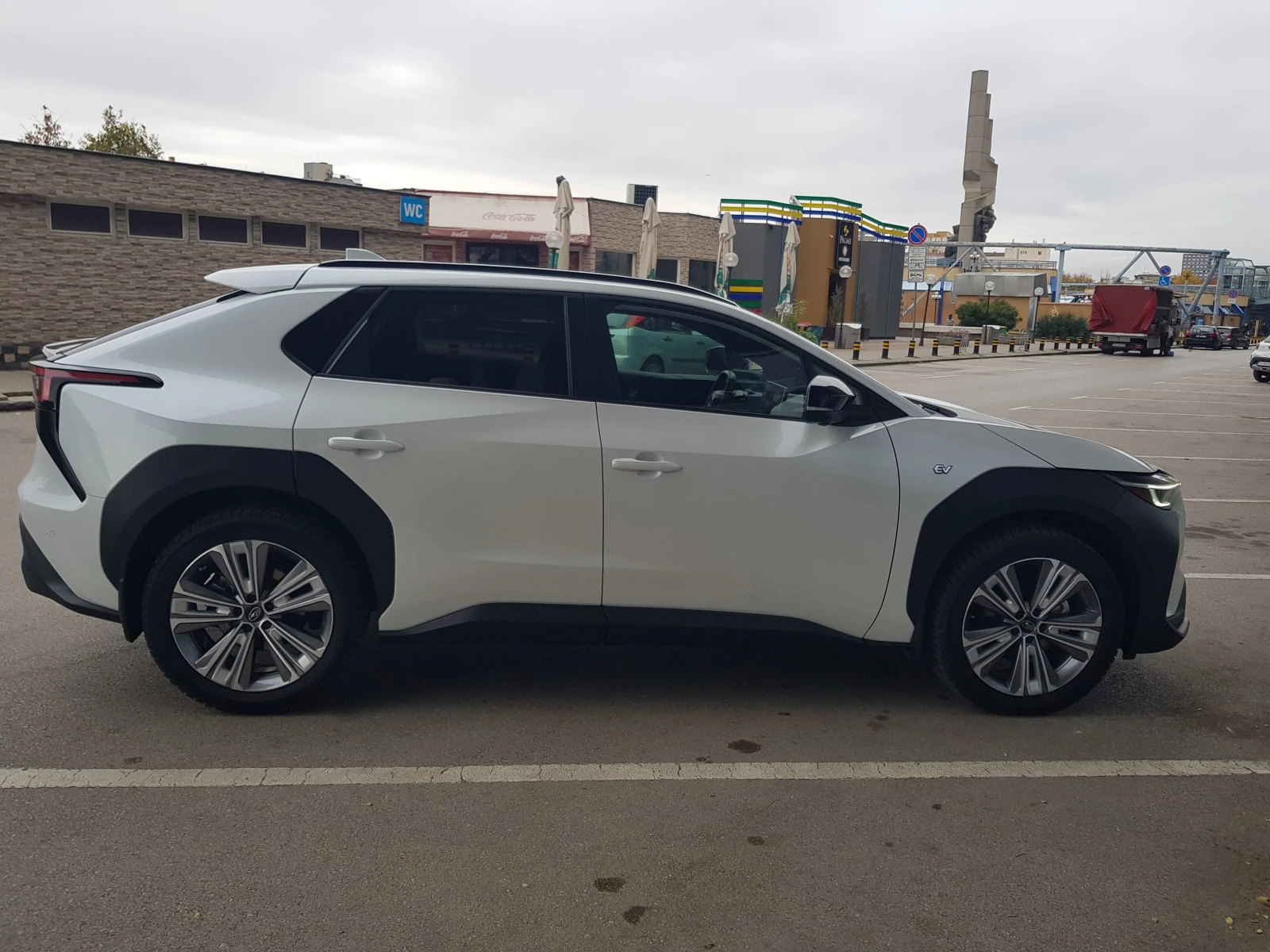 Subaru Solterra PREMIUM AWD  | Mobile.bg   5