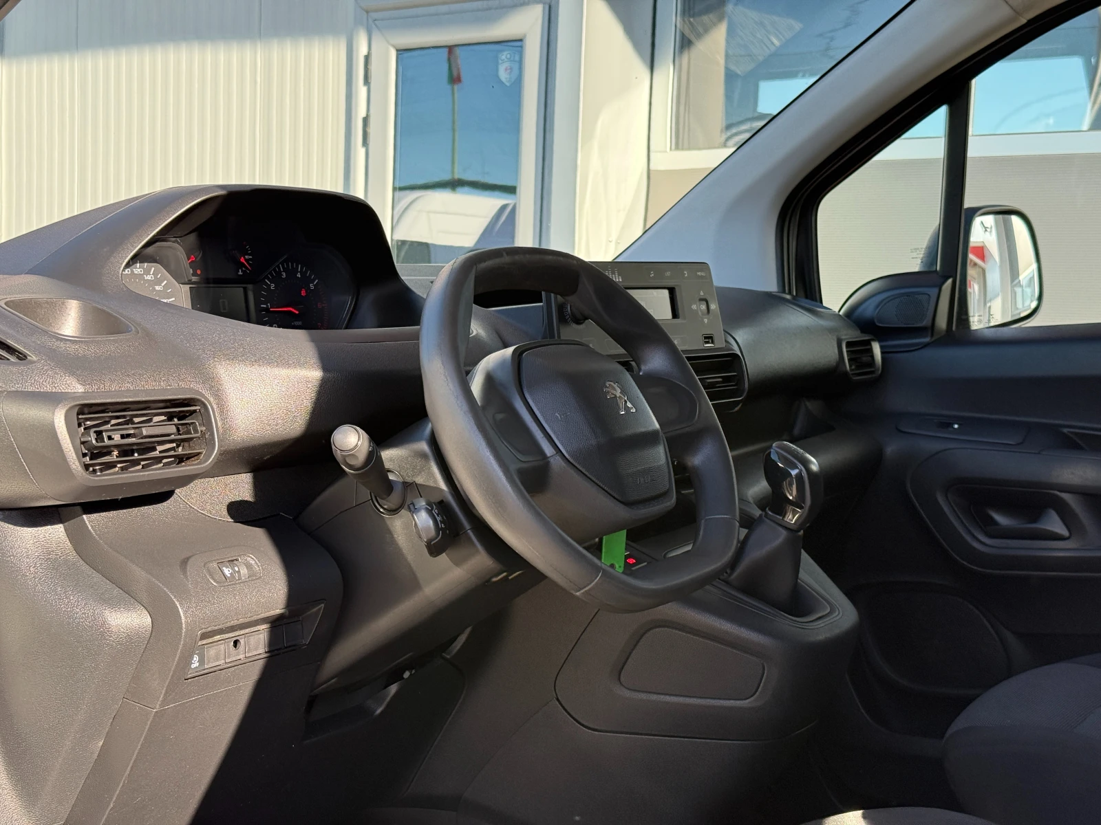 Peugeot Partner N1 1+ 1 1, 5 HDI - изображение 9