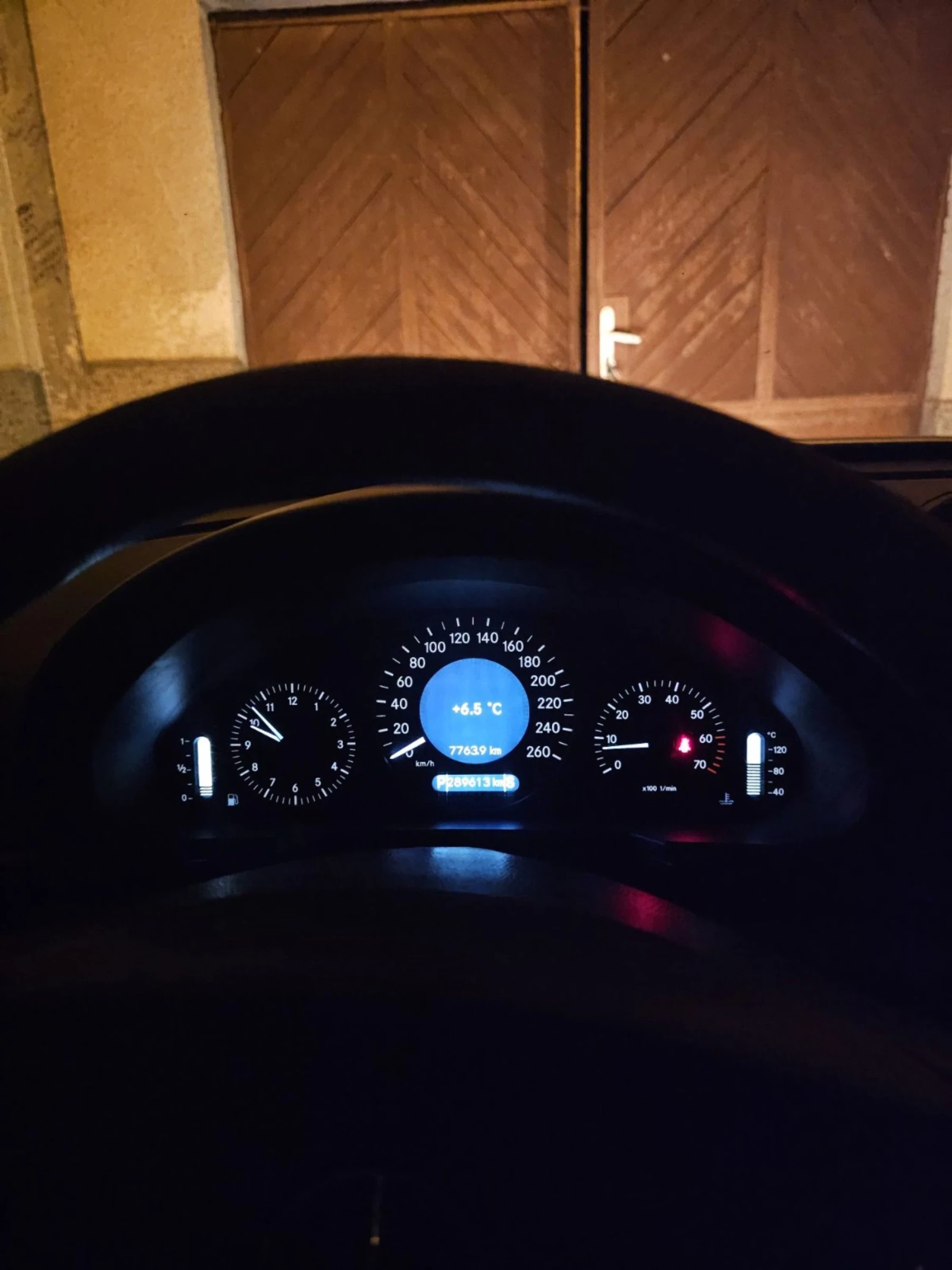 Mercedes-Benz E 200 E 200 Compressor ������� | Mobile.bg � ����������� 17