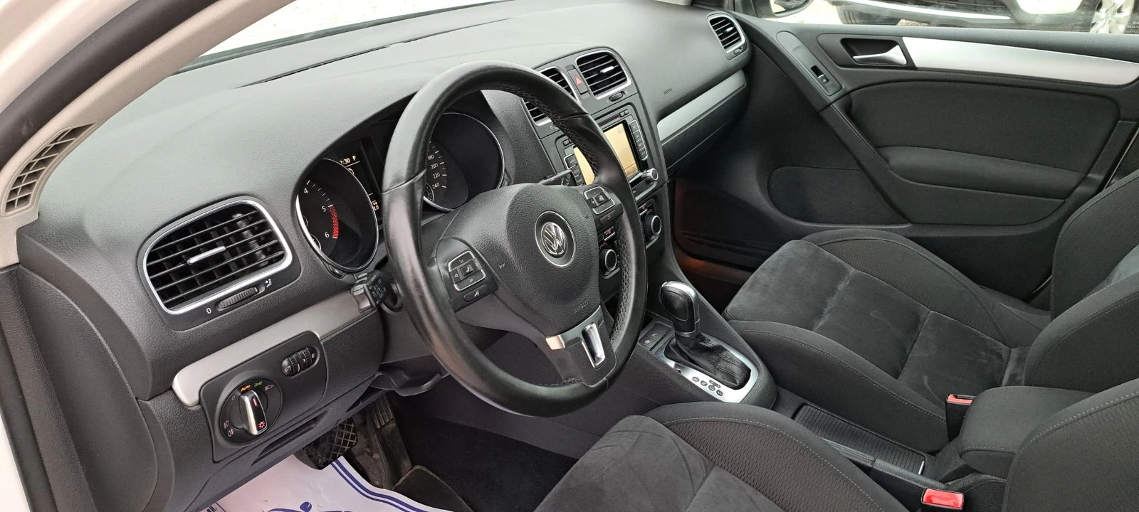 VW Golf 6 2.0TDI Avomat DSG - изображение 10