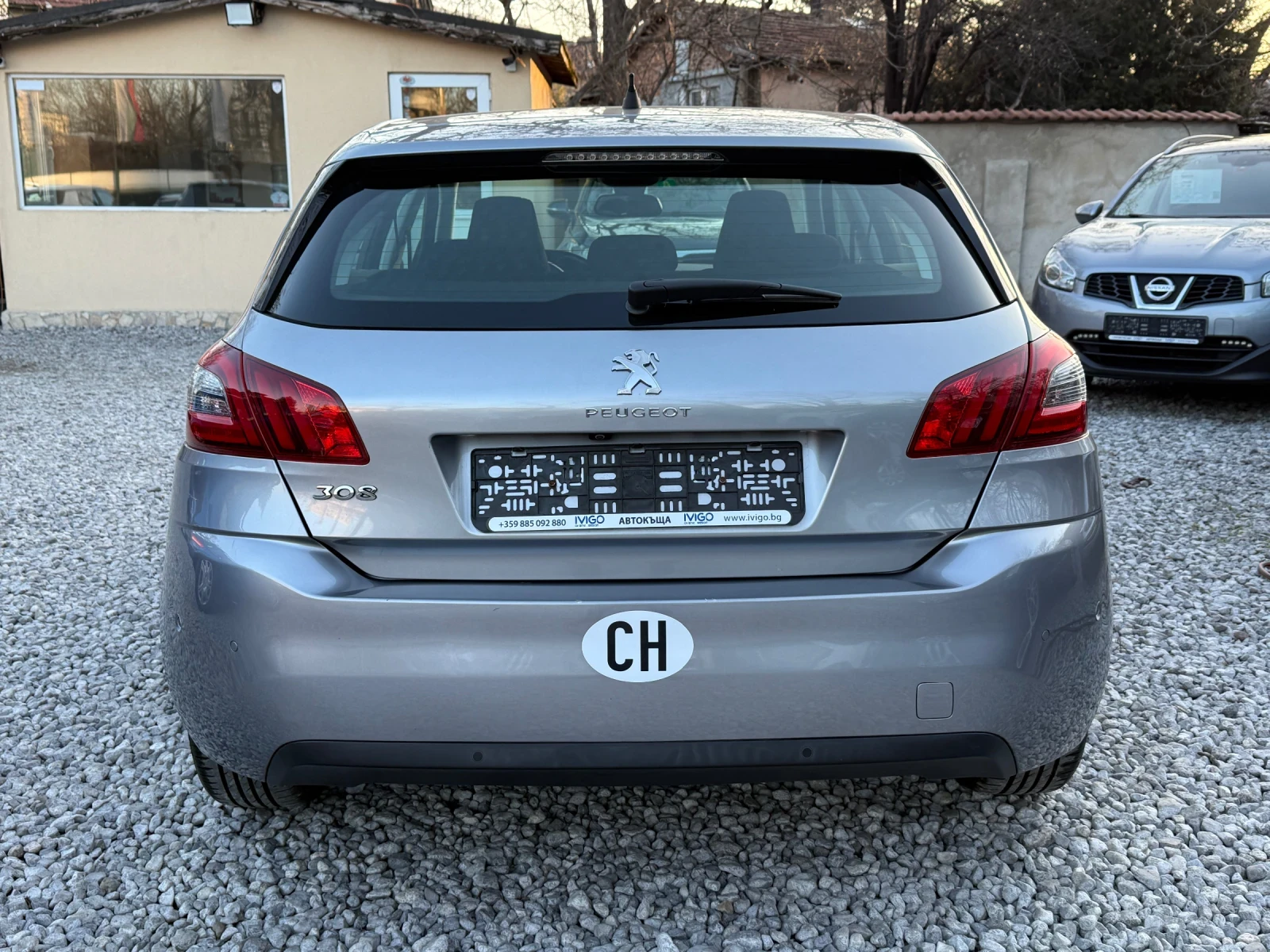 Peugeot 308 1.2 Pure Tech Allure - АВТОМАТИК - ТОП СЪСТОЯНИЕ!, снимка 5 - Автомобили и джипове - 53814894