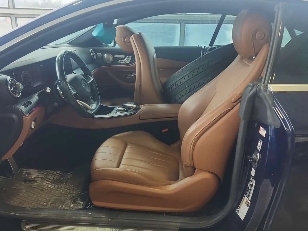 Mercedes-Benz E 400 CARFAX, снимка 5 - Автомобили и джипове - 53854276