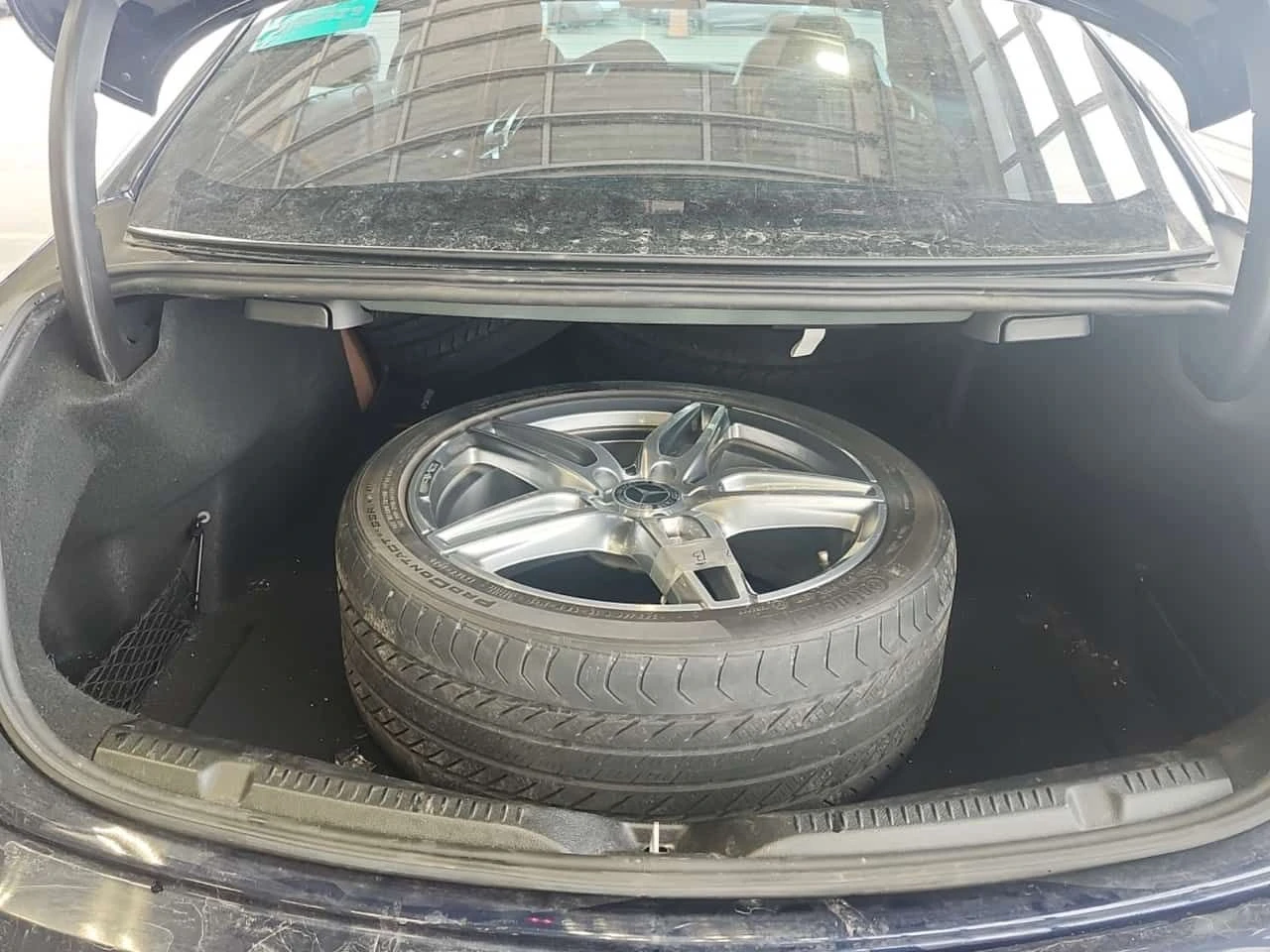 Mercedes-Benz E 400 CARFAX, снимка 13 - Автомобили и джипове - 53854276