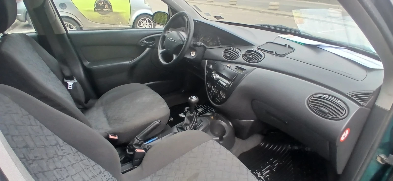 Ford Focus 1.6 , снимка 9 - Автомобили и джипове - 53894206