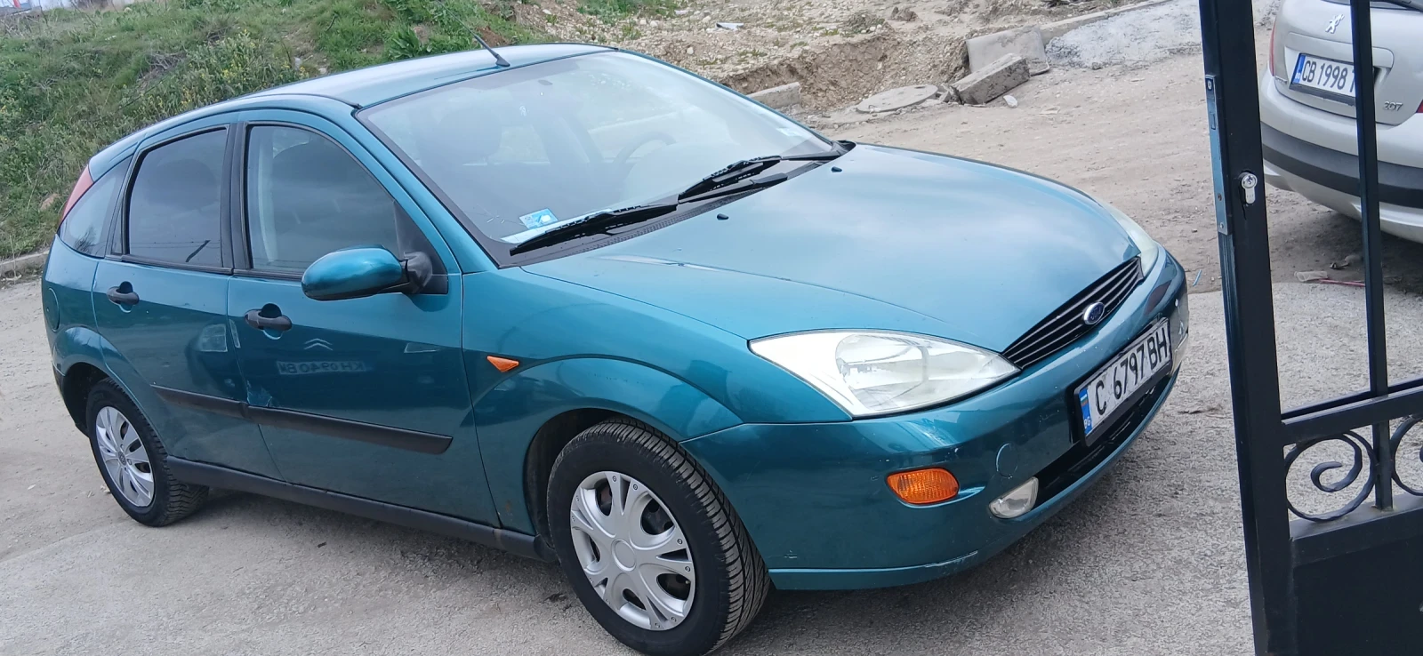 Ford Focus 1.6 , снимка 8 - Автомобили и джипове - 53894206