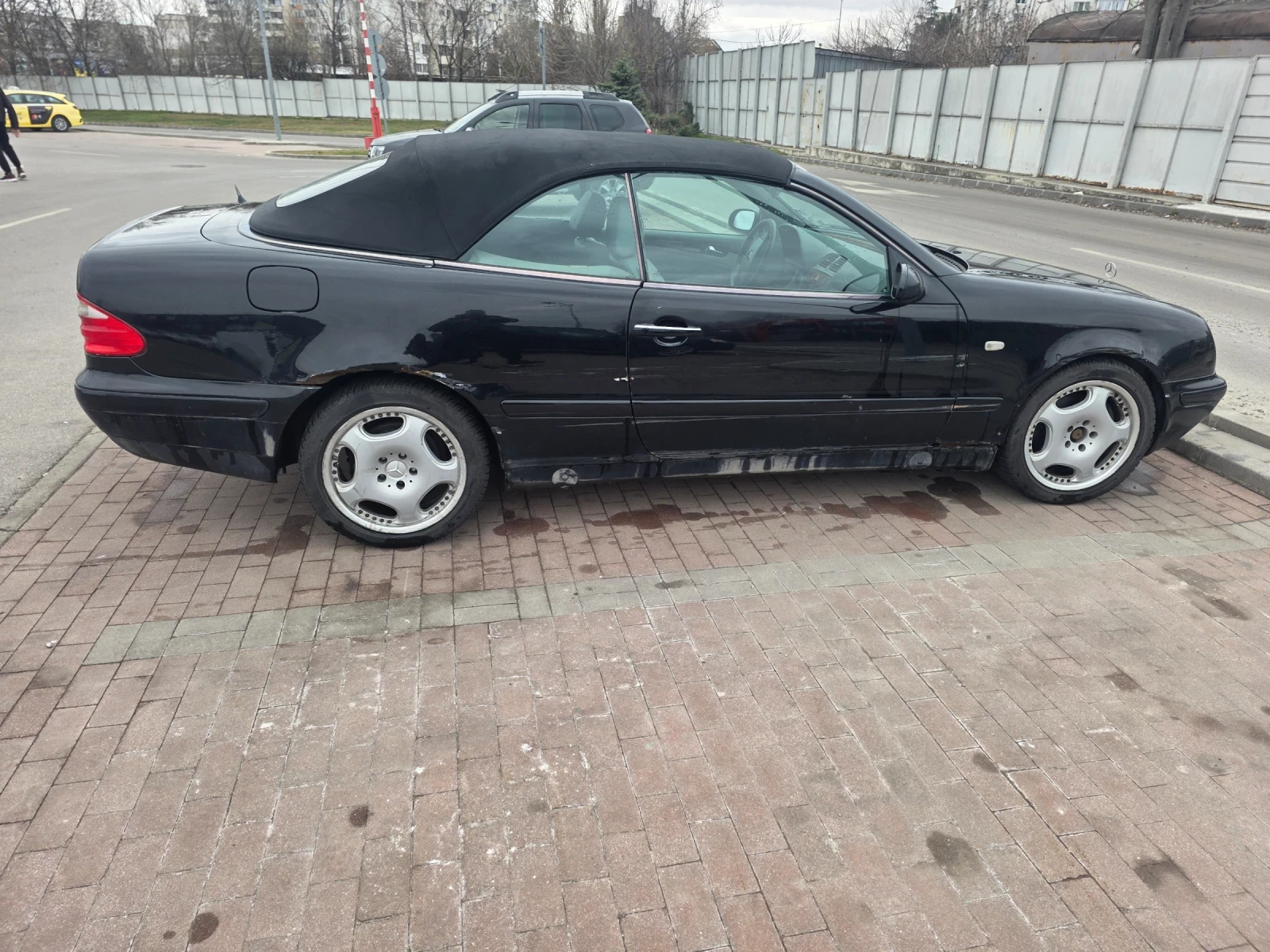Mercedes-Benz CLK 320, снимка 2 - Автомобили и джипове - 53903840