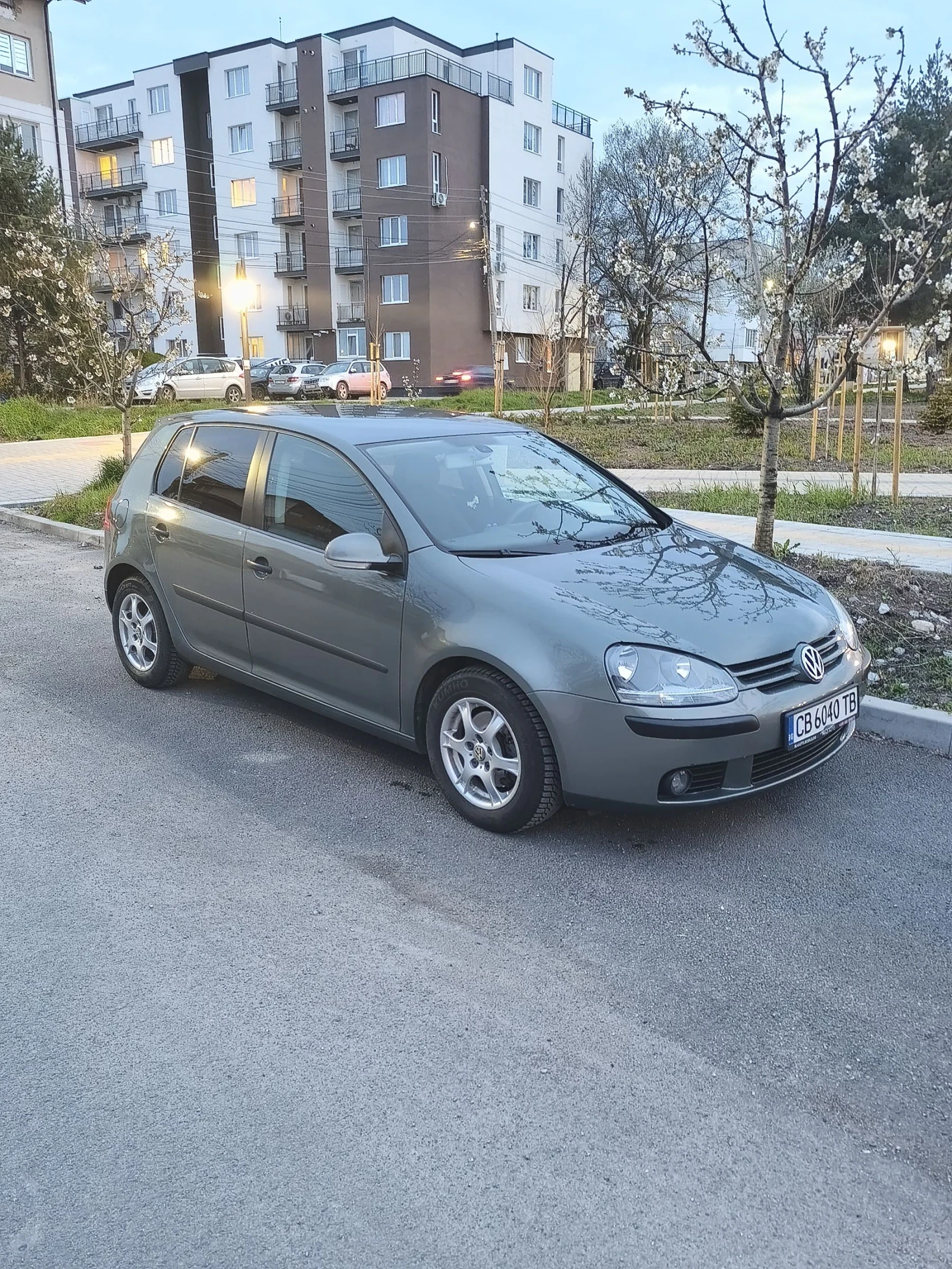 VW Golf 1.6Fsi 115 138000км реални, снимка 8 - Автомобили и джипове - 54140743