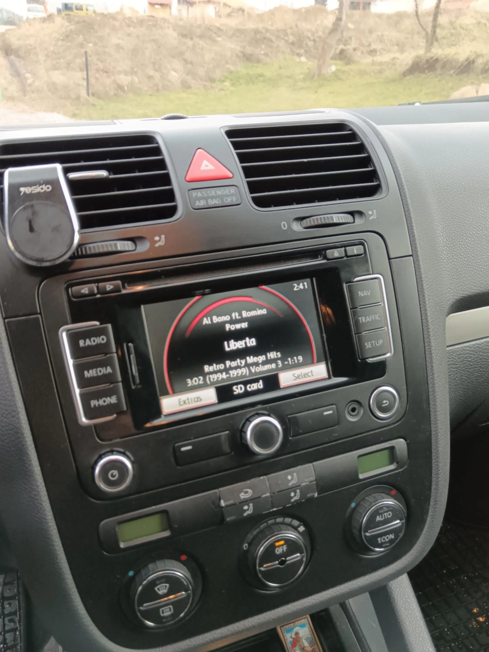 VW Golf 1.6Fsi 115 138000км релни, снимка 13 - Автомобили и джипове - 54140743