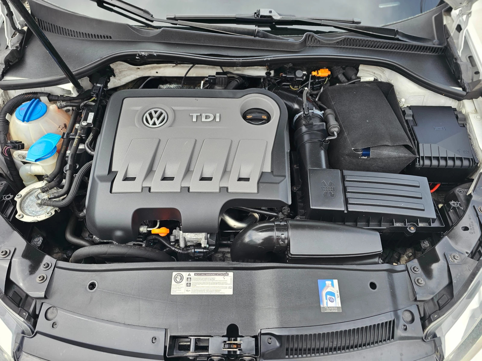 VW Golf 2.0tdi, снимка 10 - Автомобили и джипове - 54217899