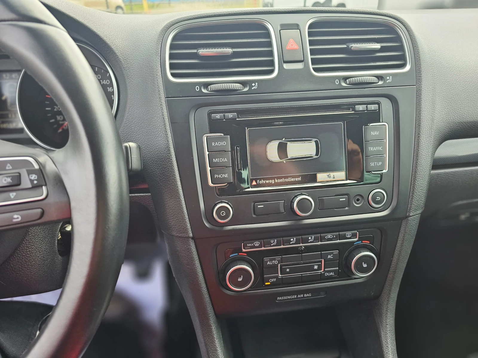 VW Golf 2.0tdi, снимка 9 - Автомобили и джипове - 54217899