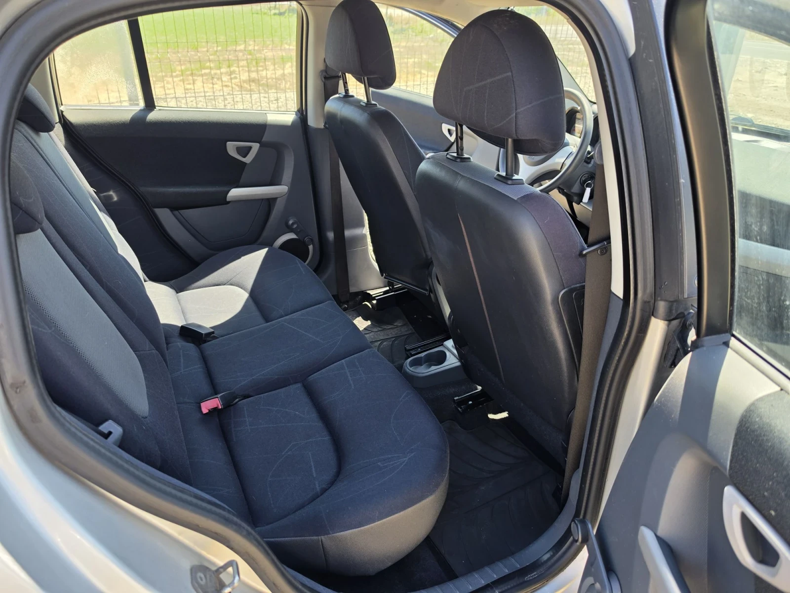 Smart Forfour 1.5 CDI 70, снимка 15 - Автомобили и джипове - 54346553
