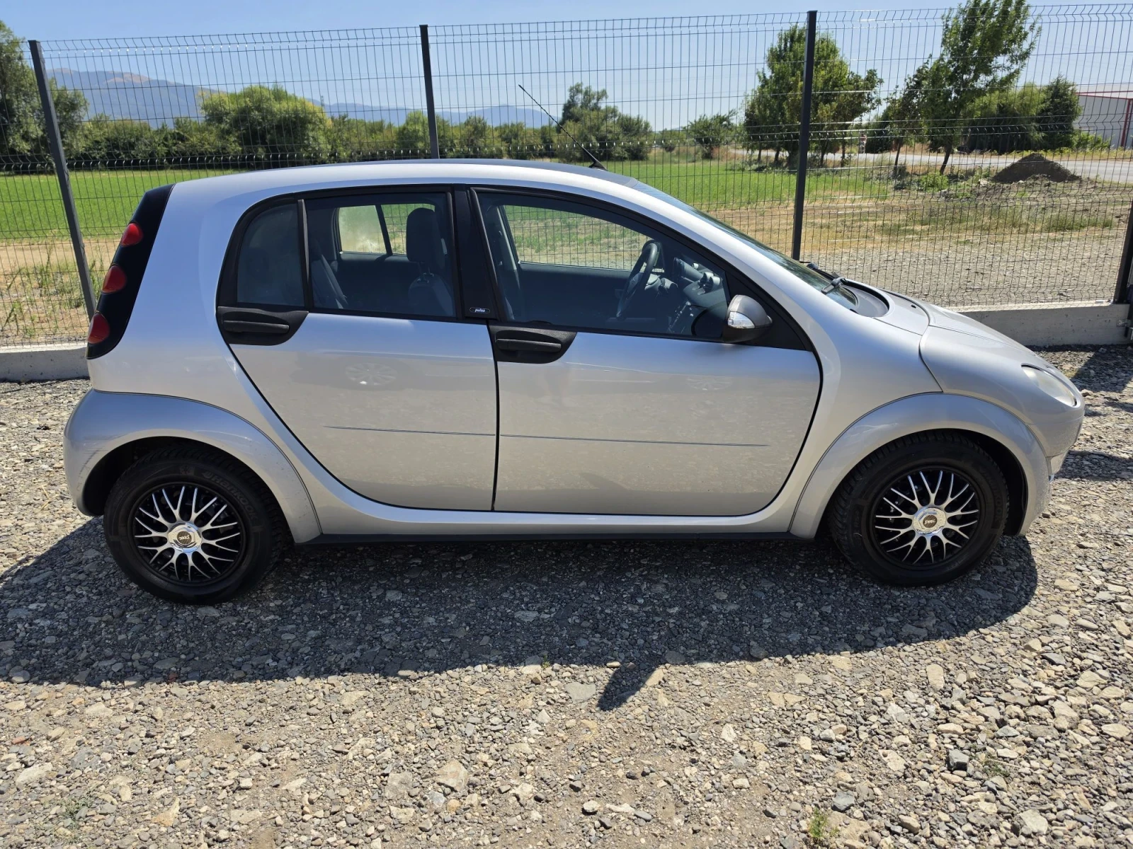 Smart Forfour 1.5 CDI 70, снимка 6 - Автомобили и джипове - 54346553