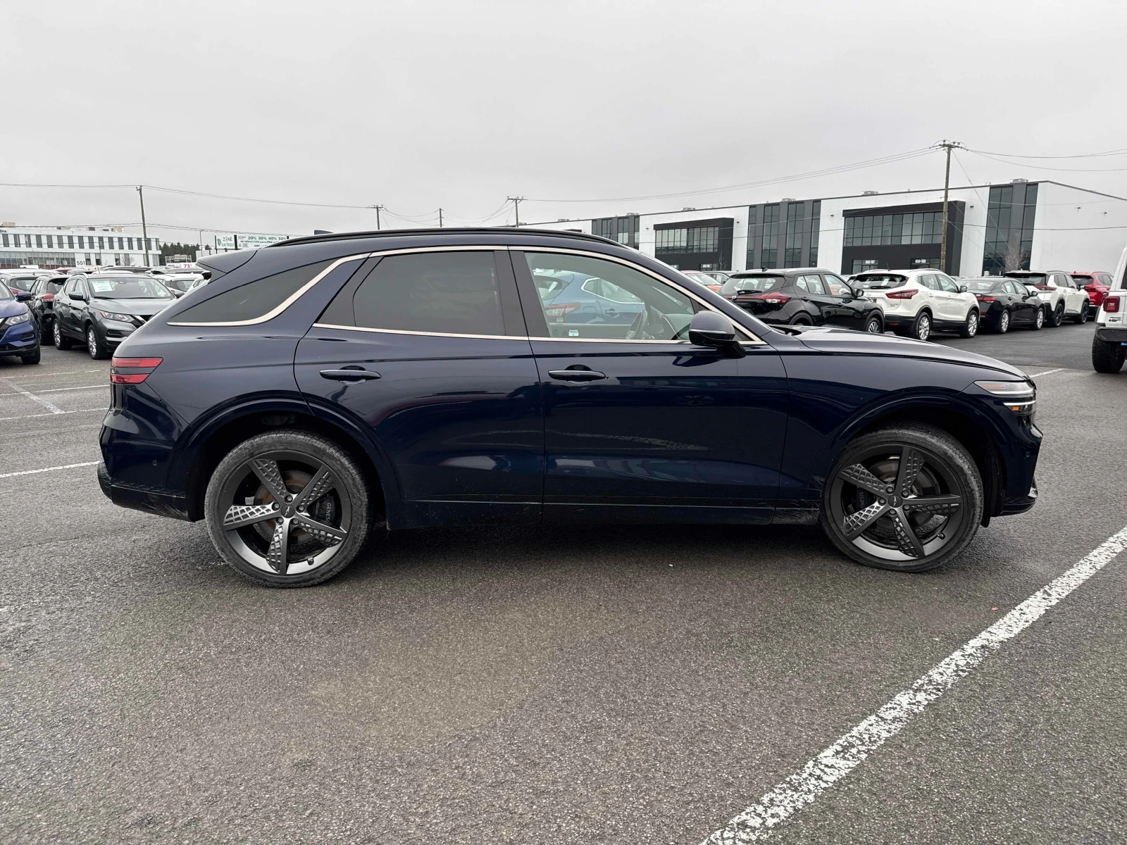 Genesis GV70 3.5T SPORT PLUS * HEAD UP * БЕЗ ИНЦИДЕНТИ * , снимка 3 - Автомобили и джипове - 54360317