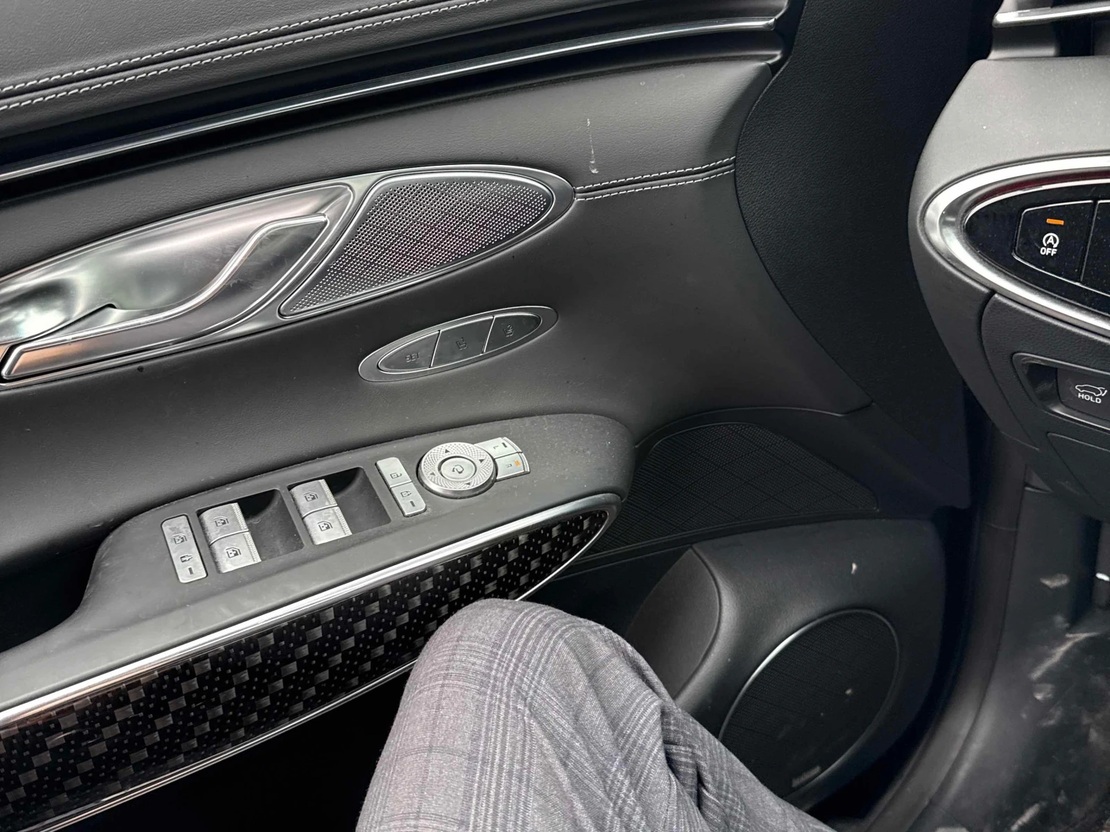 Genesis GV70 3.5T SPORT PLUS * HEAD UP * БЕЗ ИНЦИДЕНТИ * , снимка 9 - Автомобили и джипове - 54360317