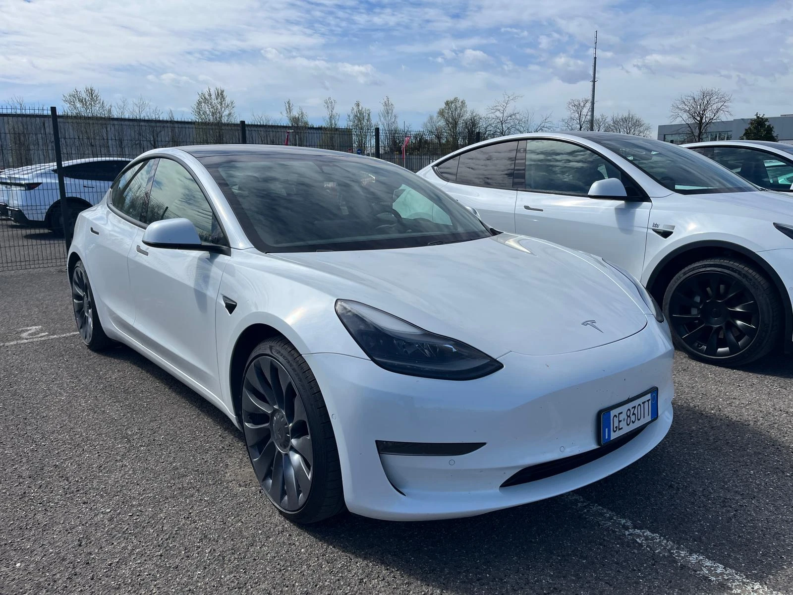 Tesla Model 3 Performance, снимка 3 - Автомобили и джипове - 54461526
