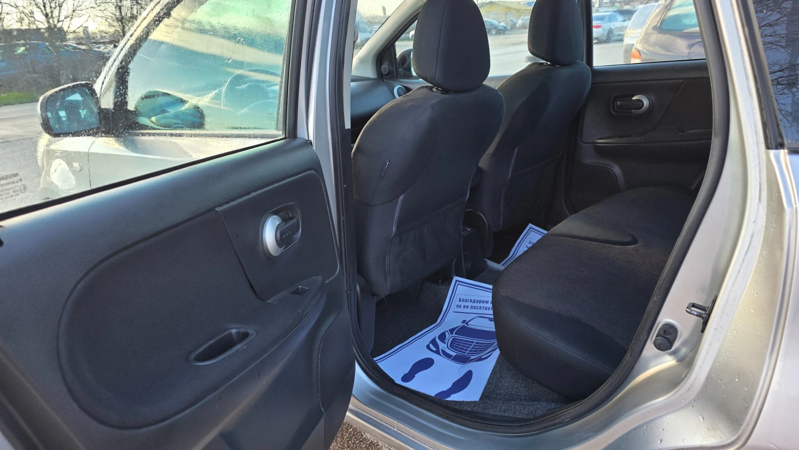 Nissan Note FACE LIFT/1.4i/88hp, снимка 8 - Автомобили и джипове - 54723139